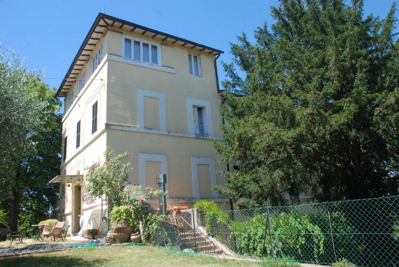 Apartamento Agli Ippocastani Perugia Exterior foto